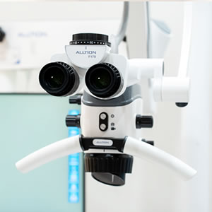 マイクロスコープ精密治療